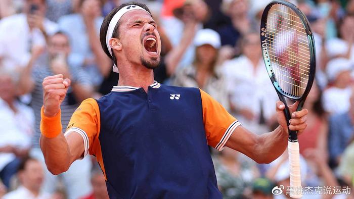 极其严格的 极其严格的